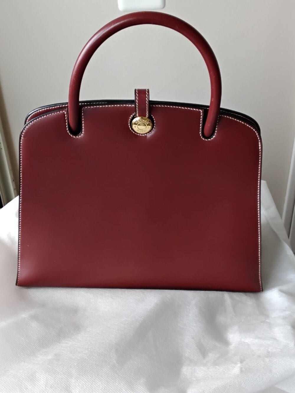 Hermes Dalvy MM year 2000 Rouge H Chamonix with contrast white stitch and gold h